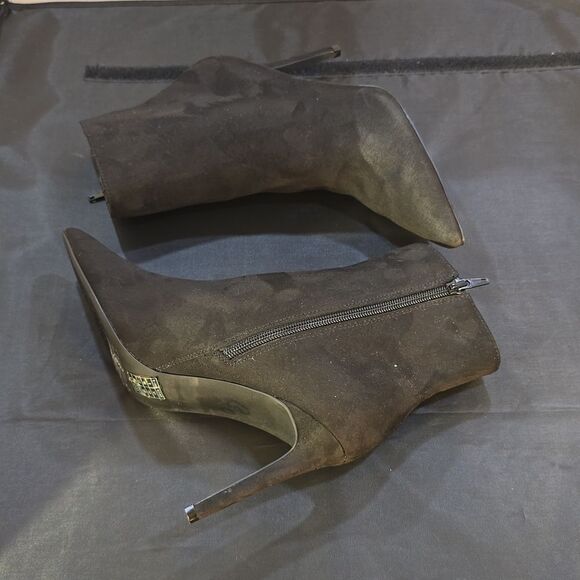 BRAND NEW FOREVER 21 POINTED TOE HIGH HEEL STILETTO BOOTIE - Picture 11 of 15